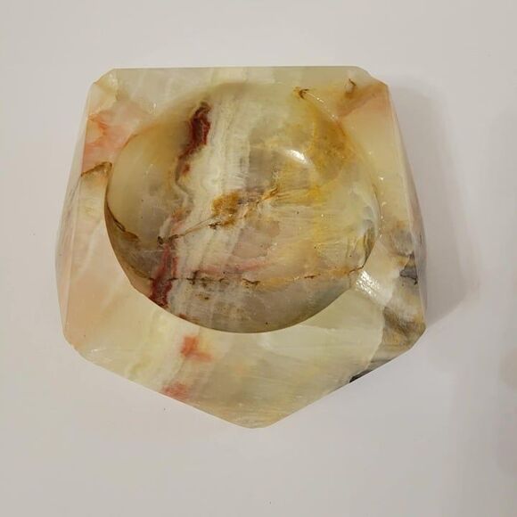 Vintage MCM Carved Polished Onyx Marble Natural Stone Ashtray 6.5" × 6.5" - Picture 8 of 10